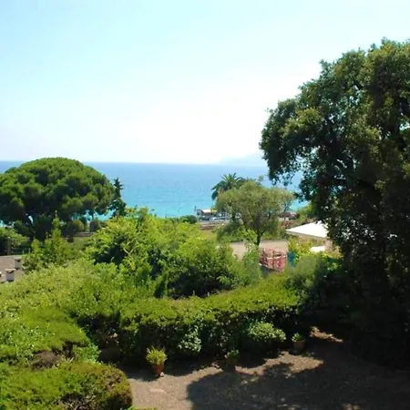 Moderne A Avec Vue Sur Et Montagne 85 M² Apartment Cannes