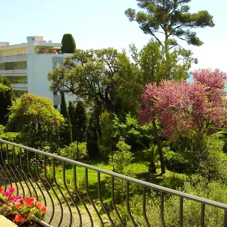 Apartment Moderne A Avec Vue Sur Et Montagne 85 M² Cannes