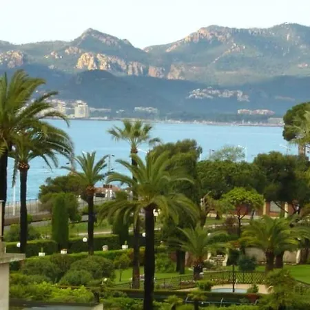 Apartment Moderne A Avec Vue Sur Et Montagne - 85 M² Cannes