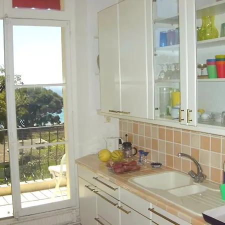 Apartment Moderne A Avec Vue Sur Et Montagne - 85 M²