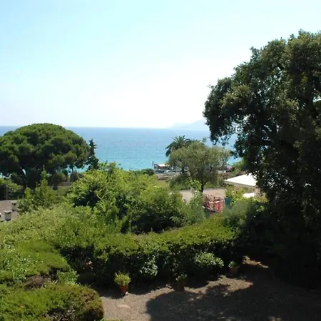 Moderne A Avec Vue Sur Et Montagne - 85 M² Cannes