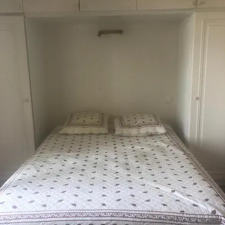 Moderne A Avec Vue Sur Et Montagne - 85 M² Apartment *